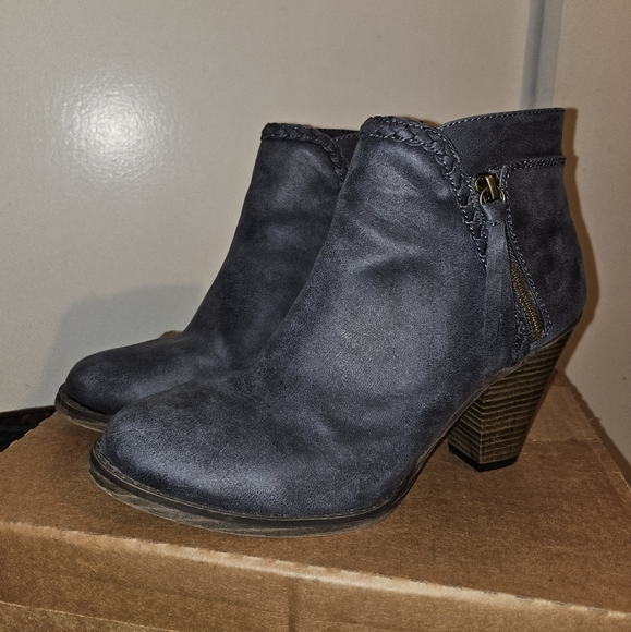 MIA Shoes - Mia suede ankle boots